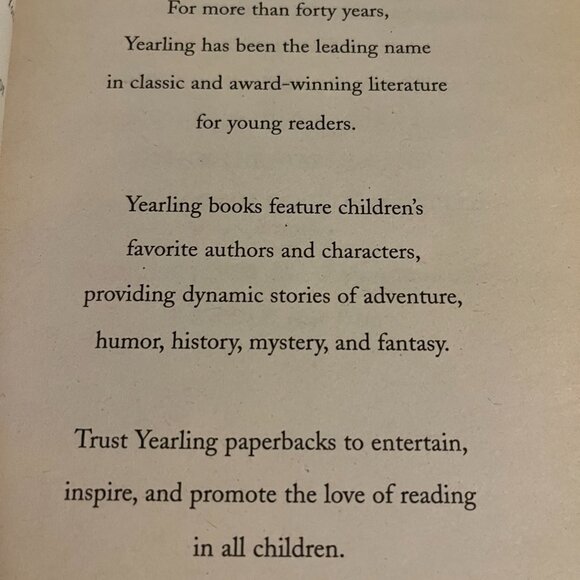 THE WITCH OF BLACKBIRD POND BY Elizabeth George Speare YEARLING BOOK-Very Good - Picture 4 of 5